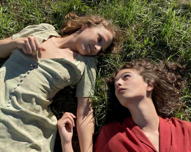 美しい夏 ©2023 Kino Produzioni, 9.99 Films　©foto di Matteo Vieille