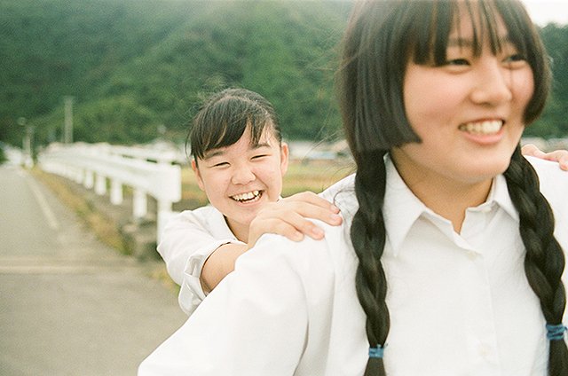 満月、世界 